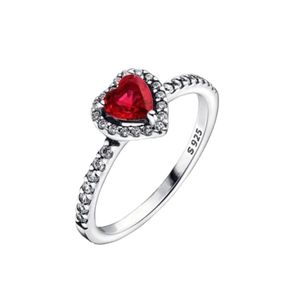 Anillo Bañado en Plata Modelo Heart Talla 7