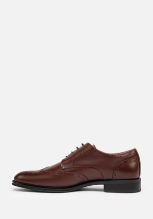 DAPPER SHOES