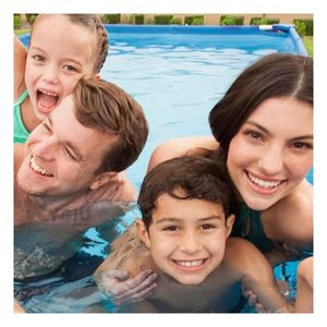 Piscina Borde Solido en Tono Celeste Y+Papel de Regalo