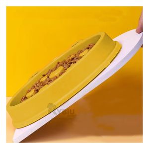 Plato Duradero y Ligero en Color Amarillo Y+Stickers
