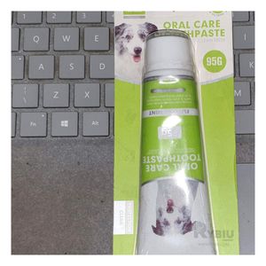 Pasta de Dientes con Olor a Menta para Mascota de 95g Verde