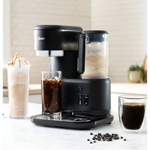 Cafetera frappé Oster BVSTDC03B  con licuadora