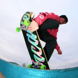 Tabla de Skate Arcade de Madera 8.5" - Multicolor