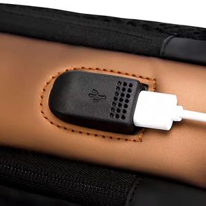 Mochila Morral Antirrobo - con Clave Impermeable Con puerto USB color Gris Marrón