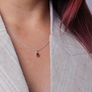 Collar con Circón Rojo de Plata 925