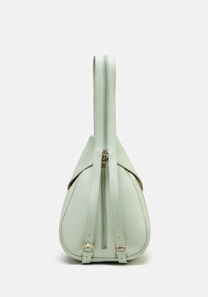 MOCHILA SUMAK