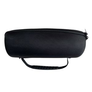 Estuche Roadtrip para parlante Charge5 de JBL, negro
