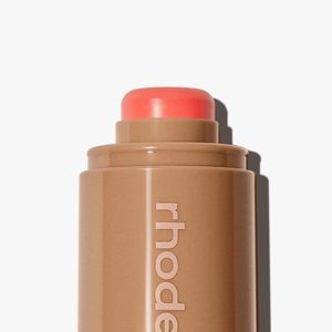 Rubor en Crema Color: spicy marg -  bright coral - Rhode Hailey Bieber - Maquillaje