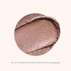 Sombra de ojos - Color Contentment - champagne - Rare Beauty Maquillaje