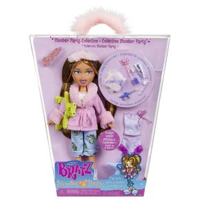 Muñeca Bratz Slumber Party Yasmin con Accesorios