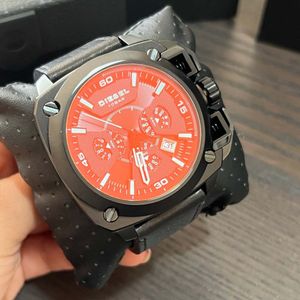 Reloj Diesel BAMF DZ7448 Fecha Cronómetro Correa Cuero Negro Cristal Iridiscente