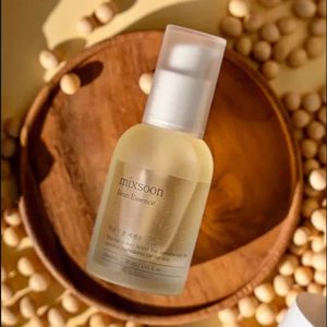 Serum Hidratante y Exfolitante Mixsoon Bean Essence