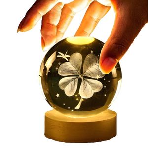 Lampara Led Esfera Diseño 3D Con Luz Trébol  651TR02