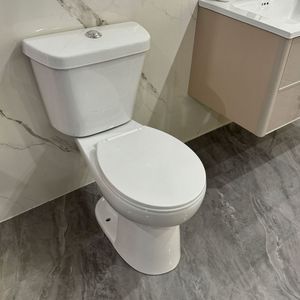 COMBO Taza + Tanque + Asiento Orange Gamma Blanco + Lavatorio Omega blanco