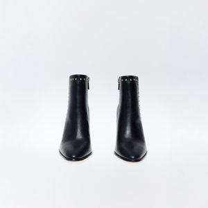 Botines Sfera Mujer Tacón Tachitas Negro