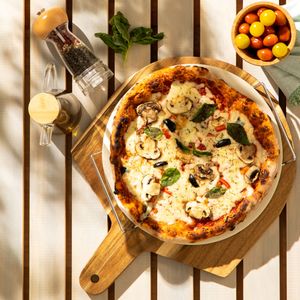 Plato de Piedra para Pizza con Soporte 33x13 cm