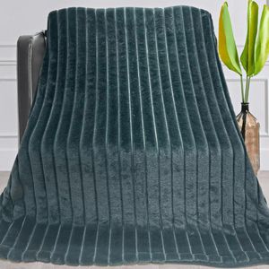 Manta Antialérgica Piel de Conejo Alto Relieve a Rayas QUEEN Green