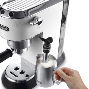 Cafetera Dedica Style Blanca Delonghi 1.1L EC685.W Blanca