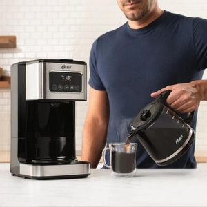 Cafetera Oster® 12 tazas BVSTDC4403