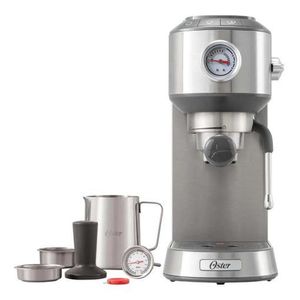 Cafetera Oster® Espresso Compacta BVSTEM7200 Acero