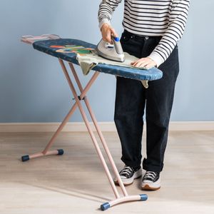 Tabla de Planchar Metálico con Colgador