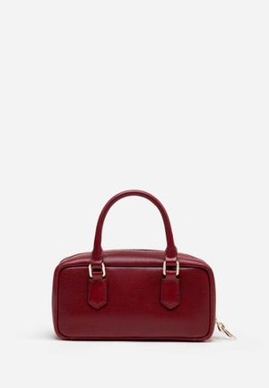 CARTERA MINIBAG BOXY CHAIN