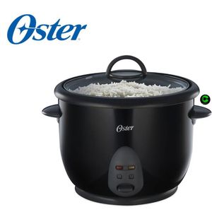 Combo OSTER Olla Multiusos CKSTRC1700B053 Y HERVIDOR BVSTKT3101