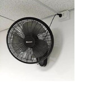 Ventilador De Pared Bossko 16 con Control Remoto BK-8210PD