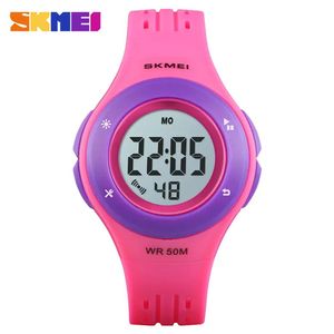 Reloj Skmei 1455 con luces para niñas.