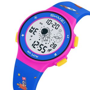 Reloj Skmei 2267 Azul Nave Espacial con luces