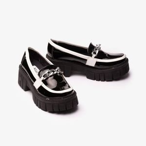 Mocasin Antalya - Negro con Blanco