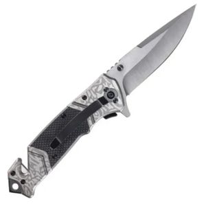 Undefined Negro O Gris