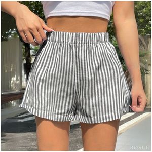 Short casual Lino Rayas con bolsillos